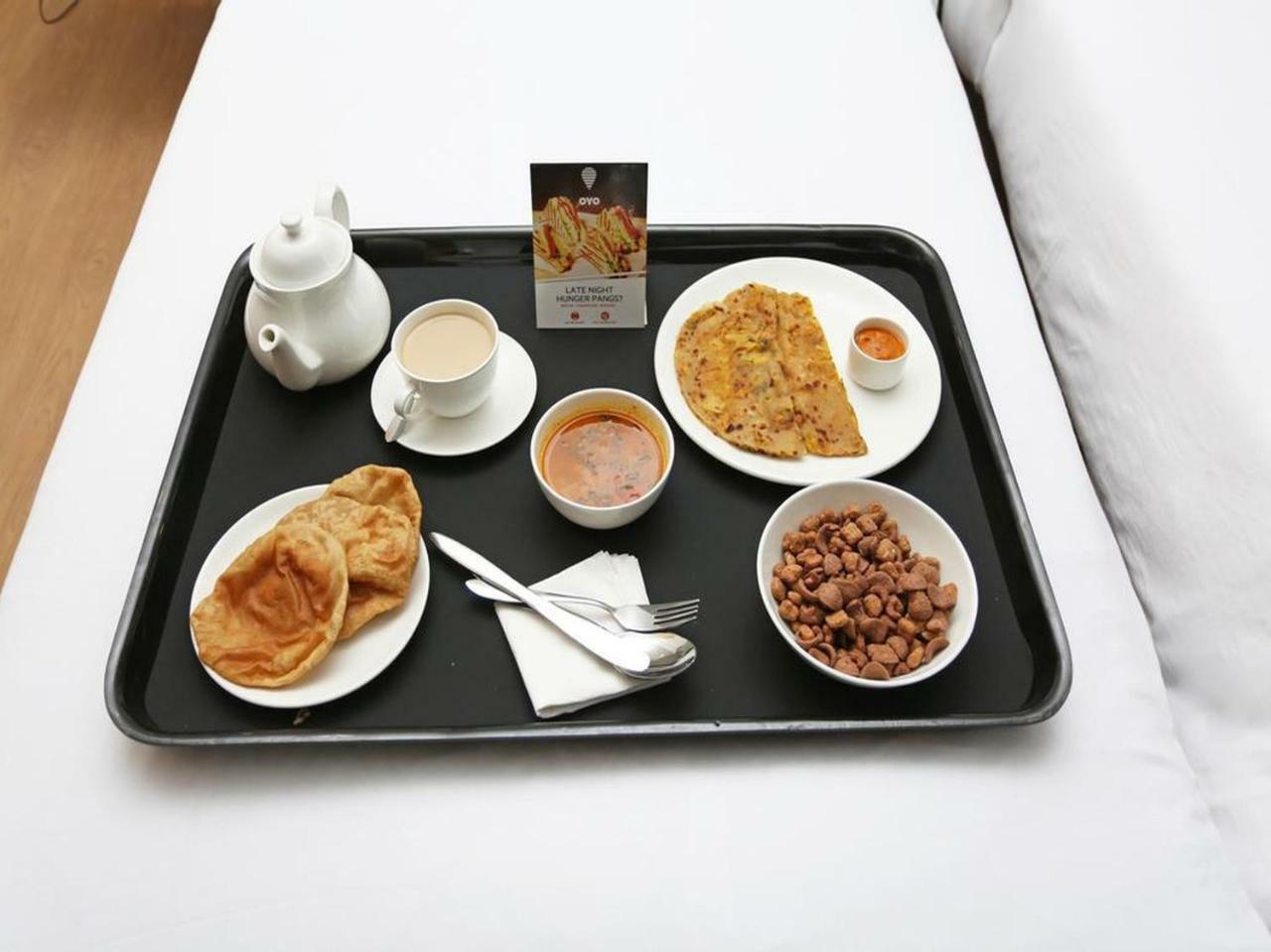 Strand Resort Lonavala Eksteriør billede